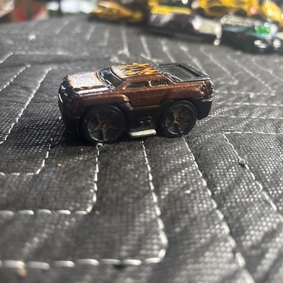 Chevy Avalanche Blings Hot Wheels 2005 Heat Fleet II Series marrom 1:64 solto - Imagem 1 de 4