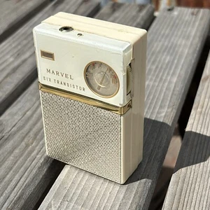 MARVEL 6YR-05 Transistor Radio - Ivory JAPAN - Picture 1 of 6