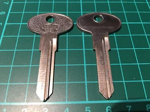 Audi 80, 100, Quattro u.a. Bauj. 85-94  Schlüsselrohling Tankdeckel Börkey 1381 - Picture 1 of 1