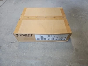 Juniper Networks SRX1K-NPC-SPC-1-10-40 Services Processing card SRX3K /1Y WRNTY/ - Picture 1 of 3