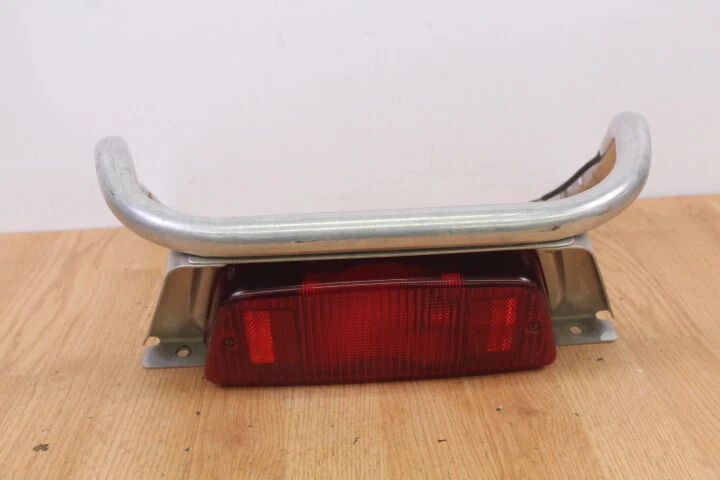 2002 SKI-DOO SUMMIT 700 rack traseiro com lanterna traseira - Imagem 1 de 4