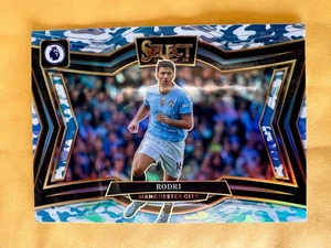2024-25 Select EPL Rodri Field Level Winter Camo Prizm SSP #36/49 Card #223 - Bild 1 von 2