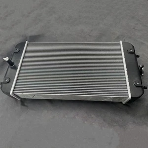 Nuevo radiador de tanque de agua 4668185 para excavadora John Deere 75D 85D  - Imagen 1 de 7