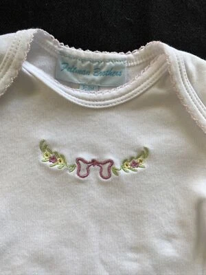Body tejido algodón Pima bordado blanco/rosa Feltman Bros. - 0-3 meses Foto 1 de 4