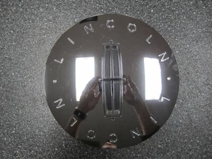 2005-2006 Lincoln Navigator 18" OEM Chrome Center Cap  5L74-1A096-AB  3596 - Picture 1 of 6