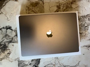 Apple MacBook Pro 16” M1 Pro 10 Core CPU 16-Core GPU 16GB 512GB Immaculate Care+ - Picture 1 of 8