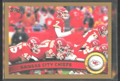 2011 Topps Gold Kansas City Chiefs (Matt Cassel O-Line) /2011 #317 - Image 1 of 2