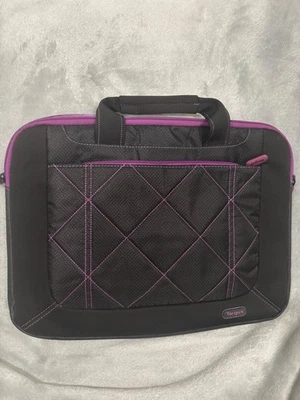 Estuche Targus Pulse para portátiles de 15 pulgadas - negro/púrpura Foto 1 de 3