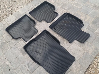 Juego de alfombrillas de pared altas negras originales OEM Honda 18-22 Accord 4 puertas para todas las estaciones Foto 1 de 4
