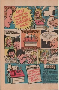 Cepillo de dientes Kenner Snoopy de 1970 y horno de juguete fácil de hornear revista de cómics anuncio 2D23 - Imagen 1 de 2