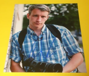 ANDERSON COOPER SIGNED YOUNG STUD JOURNALIST 8X10 PHOTO AUTOGRAPH COA CNN - Picture 1 of 1