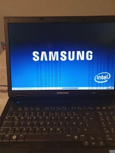 Samsung NP-R700 Laptop/Notebook Geht an - Bild 1 von 11