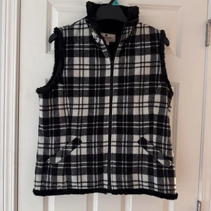 Woolrich - 80% Wolle dickes Fell gefüttert schwarz/weiß kariert Weste Gr. L TOP! - Bild 1 von 6