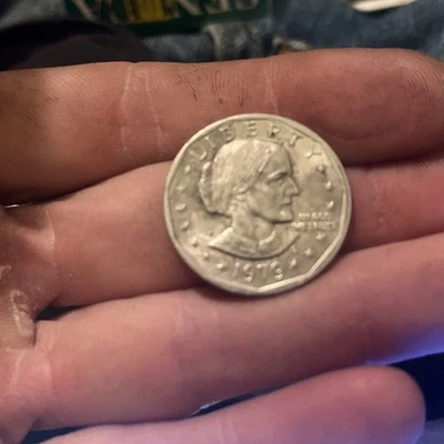 1979-P Susan B Anthony $1 Coin Error Wide Rim Mint Error - Image 1 of 2