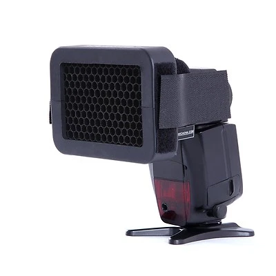Movo Photo SG18 1/8" Honeycomb Quick Grid Universal Camera Flash Attachment  - Image 1 of 4