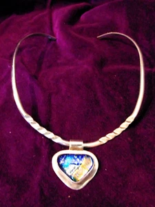Vtg 925 Sterling Modernist Choker Torque Collar Necklace Art Glass Heart Pendant - Picture 1 of 4