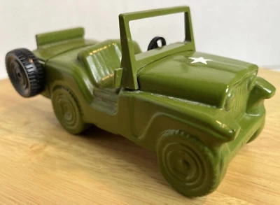 Botella decantadora vintage Avon Army Jeep Green Wild Country después del afeitado Foto 1 de 4
