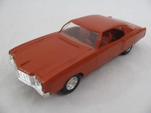 AMT 1/25 Orange 1972 Chevrolet Monte Carlo Model Car Dealer Promo Read! - Picture 1 of 9