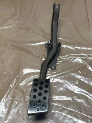 Ford Mustang SVT Cobra 2003-04 OEM pedal de gasolina poco kilometraje 270 Foto 1 de 4