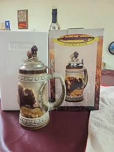Anheuser Busch Animales de la Pradera Serie 1996 "Buffalo Stein" En Caja - Imagen 1 de 13