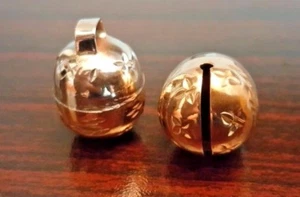 Falconry, Dog, Cat JEWELLED Bells Two Tensile Acorn Bells Pair (All Sizes) - Picture 1 of 7
