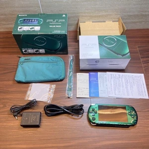 Sony PSP-3000 Value Pack Spirited Green – Complete Set, Play Station Portable - Picture 1 of 19