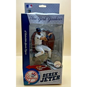 Derek Jeter New York Yankees McFarlane World Series Shortstop Figur - Bild 1 von 5