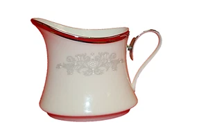 Lenox Snow Lily Creamer  4" High 10 oz Capacity  S8316 - Picture 1 of 7