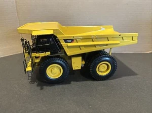 Caterpillar 785D Mining Truck Maßstab 1:50 Diecast Masters 85287C - Bild 1 von 6