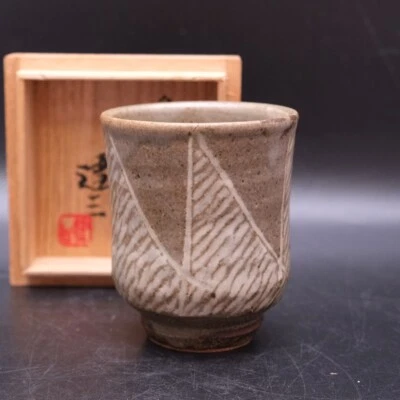 0712e Tatsuzo Shimaoka Japanese Mingei Mashiko ware pottery Tea Cup with Box - Image 1 of 4