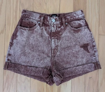 BDG Urban Outfitters Mujer Junior Talla 28 Tapped Mamá Corto Tiro Alto Coral Foto 1 de 4