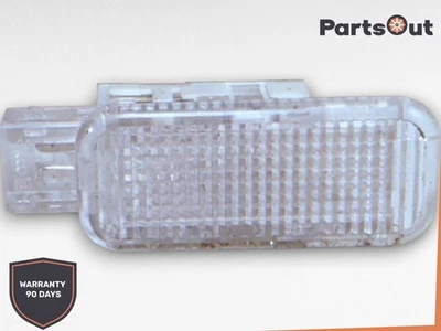 Audi A7 Quattro 2012-2018 salpicadero derecho guantera luz de cortesía 094741 OEM Foto 1 de 3