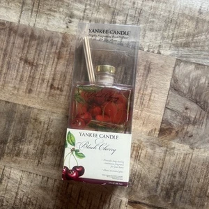 YANKEE CANDLE Highly Fragranced Reed Diffuser Black Cherry New Sealed - Picture 1 of 8