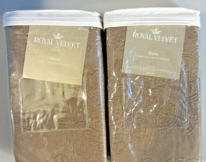 Royal Velvet Coralie Damask Standard Pillow Sham 19"x26" Brown set of 2 - Picture 1 of 1