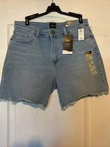 NWT Women’s Lee Legendary Boyfriend Mid Rise Cutoff Jean Short- MSRP-$44 - Picture 1 of 3