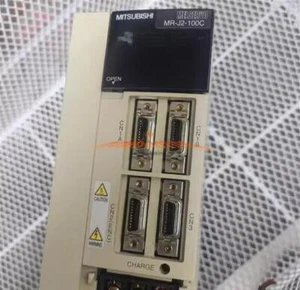 1 pieza usado MITSUBISHI AC SERVO DRIVE MR-J2-100C - Imagen 1 de 1