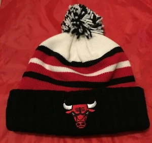 CHICAGO BULLS MÜTZE MITCHELL & NESS STYLISCHE WINTER STRICKMÜTZE FEINE QUALITÄT NEU - Bild 1 von 3