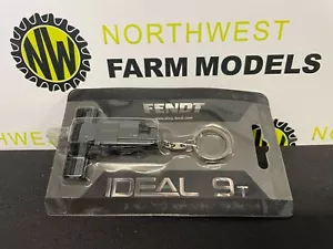 UNIVERSAL HOBBIES 5865 FENDT IDEAL 9T COMBINE HARVESTER KEYRING - Picture 1 of 1