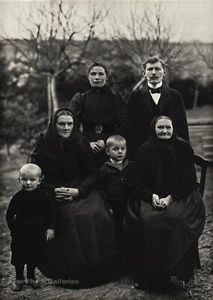 1923/71 Vintage AUGUST SANDER Farmer Family Generation Photo Gravure Art 11x14 - Picture 1 of 1
