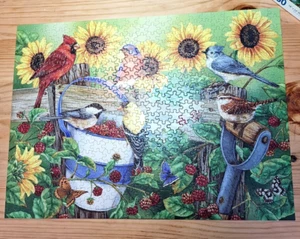 The Art Of Louisa Jean 550 Piece Puzzle "Berry Bucket" Birds Sunflowers Berries - Bild 1 von 7