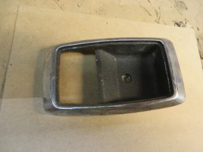Bisel de manija de puerta Ford Fairmont Mercury Zephyr 78-83 OEM # D8BB5422634AW6 Foto 1 de 4