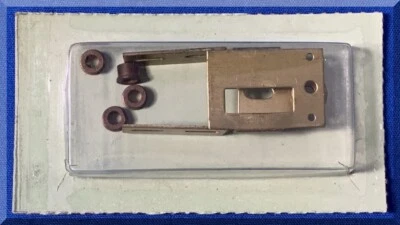VINTAGE ATLAS SLOT CAR BRASS CHASSIS BRACKET FOR 8 VOLT AT-208 MOTOR PART 1570-9 - Image 1 of 3