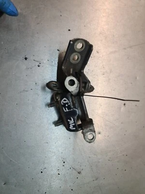 PAR de bisagras de puerta del lado derecho del conductor delantero derecho Nissan Micra K13 MK4 5 PUERTAS O/S Foto 1 de 4