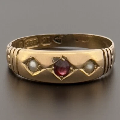 Vintage 15ct Yellow Gold Ruby & Pearl Three Stone Ring Size N Hallmarked - Image 1 of 4