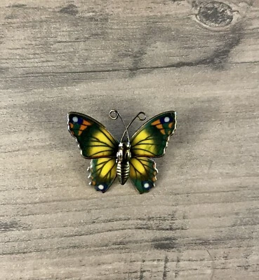 VINTAGE RONTE OF BEVERLY HILLS GOLDTONE BUTTERFLY PIN OR BROOCH - Image 1 of 4