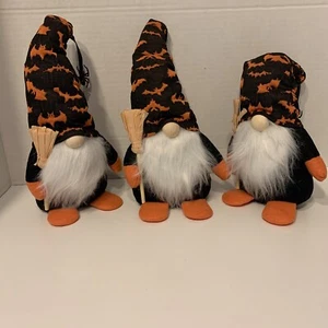 holloween decor  - Picture 1 of 7