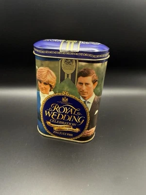 Vintage Collector’s Tin Royal Wedding, Prince of Wales and Lady Diana, 7/29/1981 - Image 1 of 4