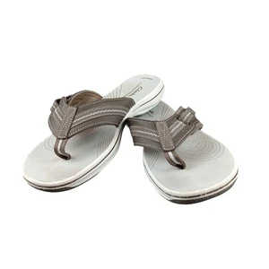 Chanclas Clarks Cloudsteppers para mujer marrón tanga sandalia acolchada cómodas - Imagen 1 de 8