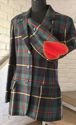 Chaqueta Blazer MOSCHINO Barata y Elegante de Lana a Cuadros Rojo Corazón Codo Parches Talla 44 Foto 1 de 4