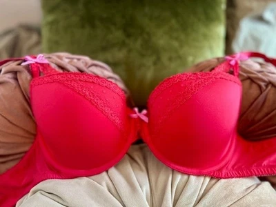 Victoria's Secret Dream Angels Uplift Demi Red Bra 34D - Image 1 of 4